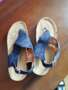 Sandalias de plástico de pésima calidad 
